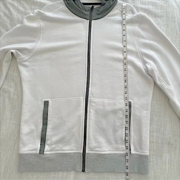 Lululemon men’s zip up hoodie sweatshirt | Fall coat | Winter jacket - Picture 7 of 8